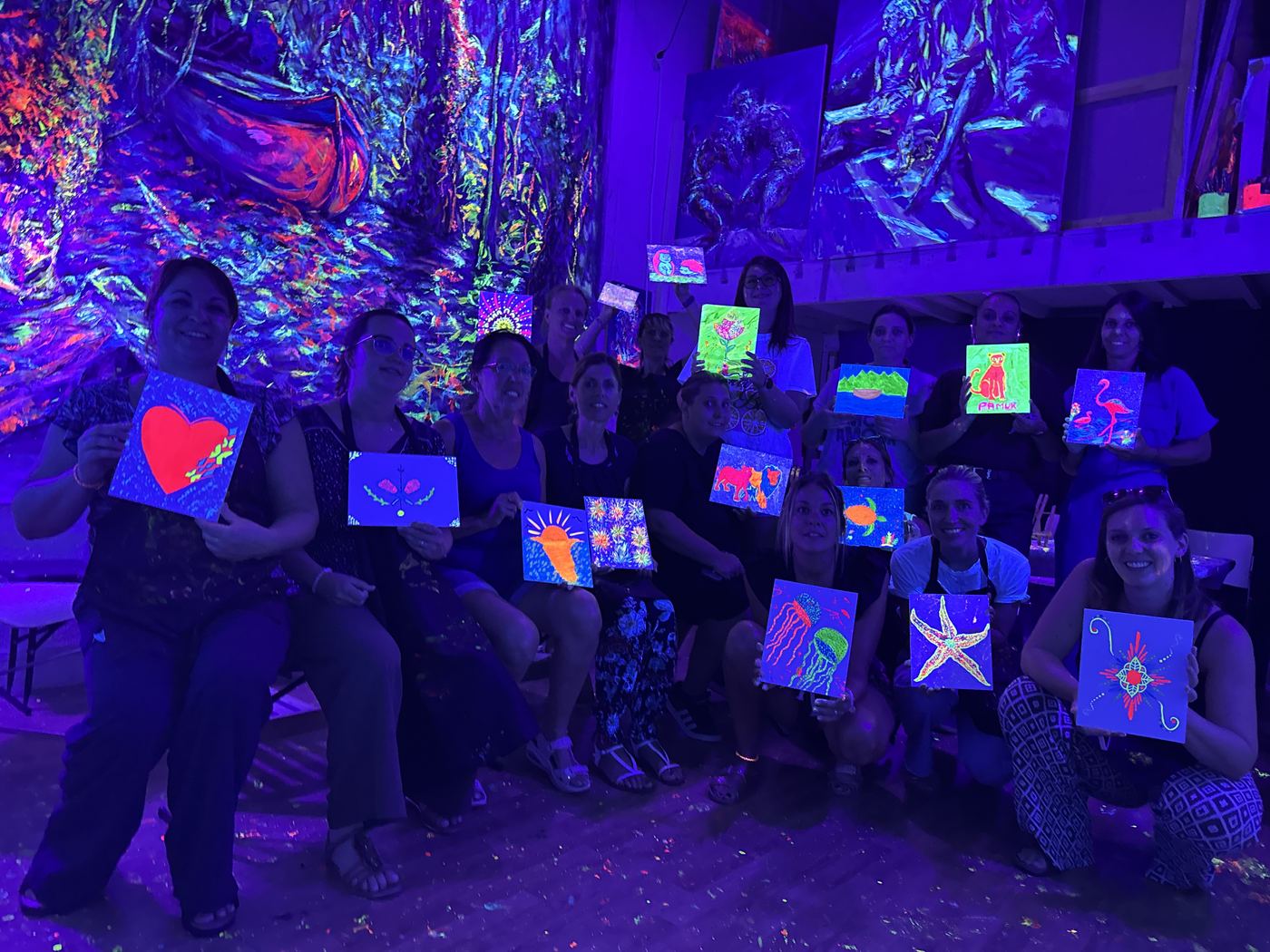 Dark Light Painting — Atelier peinture fluo sous lumière noire à Lyon