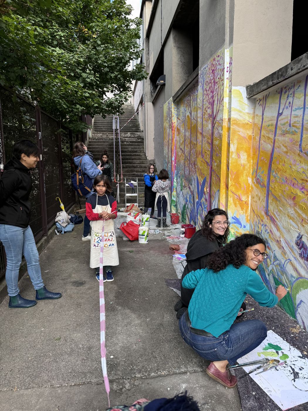 Fresque participative en extérieur réalisée par Mory