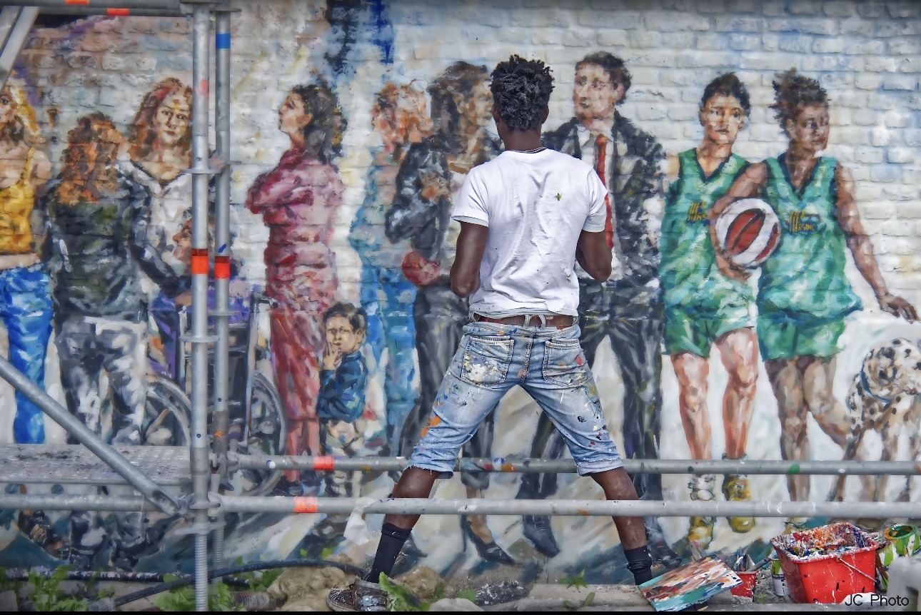 Fresque murale, personnages réalisée par Mory