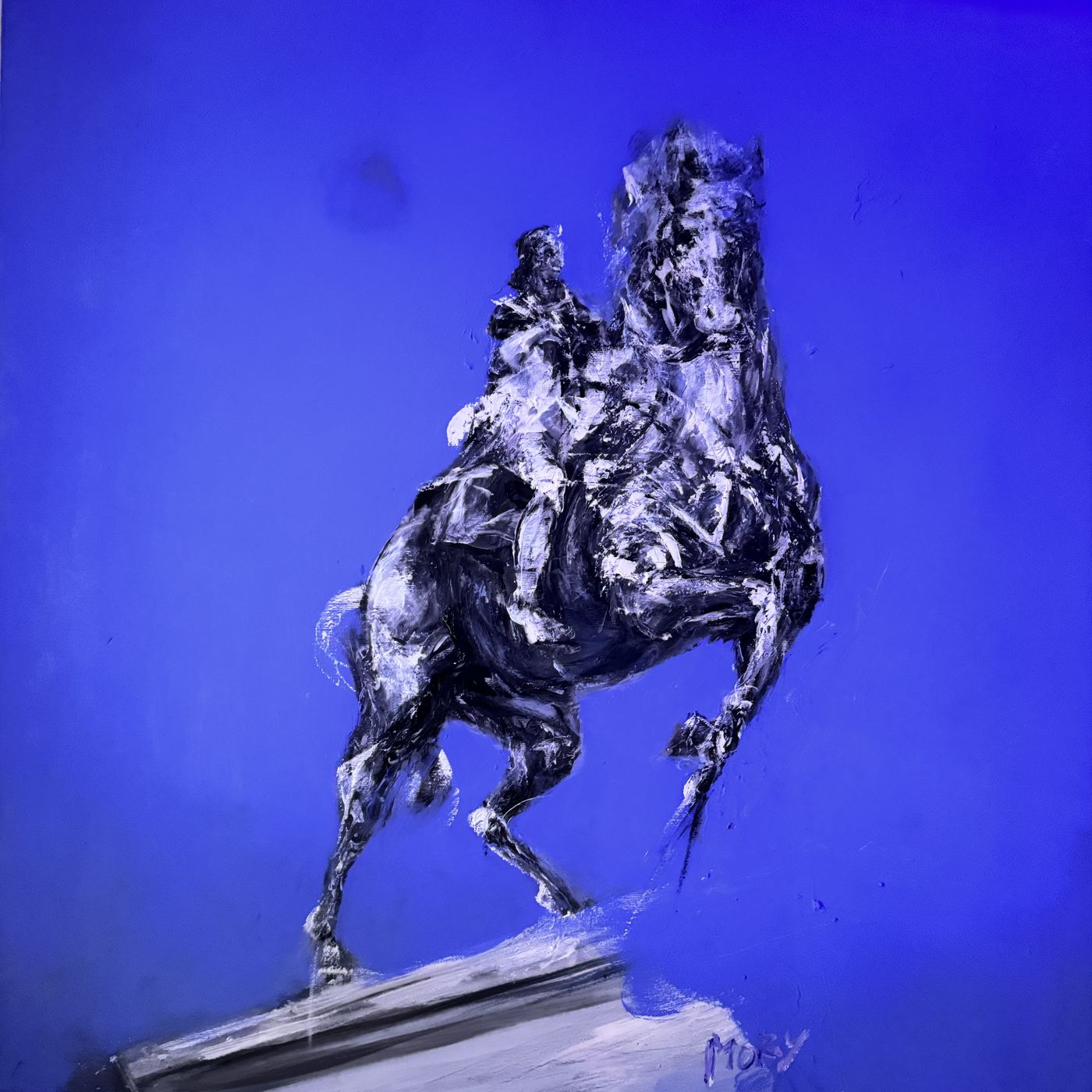Statue équestre sous lumière noire